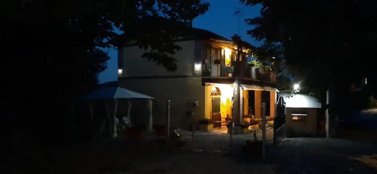 Casa In Campagna Oltrepo' Pavese Montecalvo Versiggia Экстерьер фото